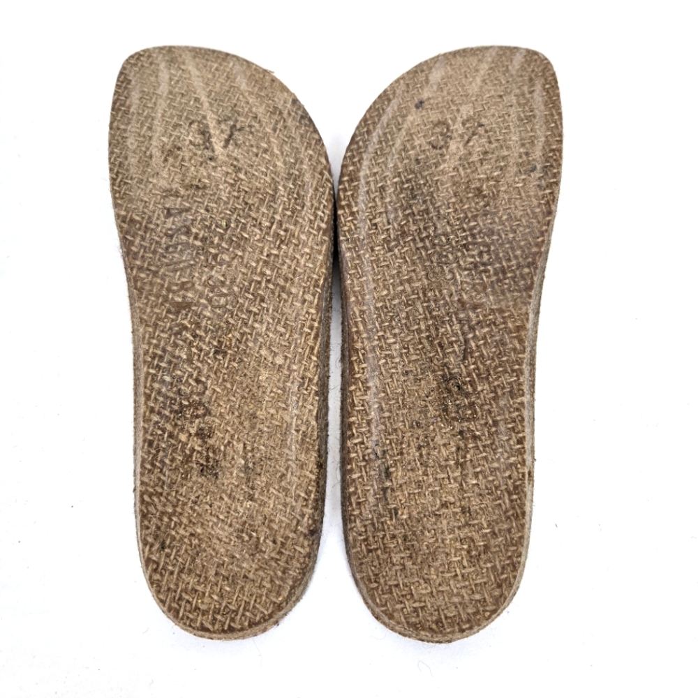 FINN COMFORT Embossed Fabric Clogs - Picture 10 of 14